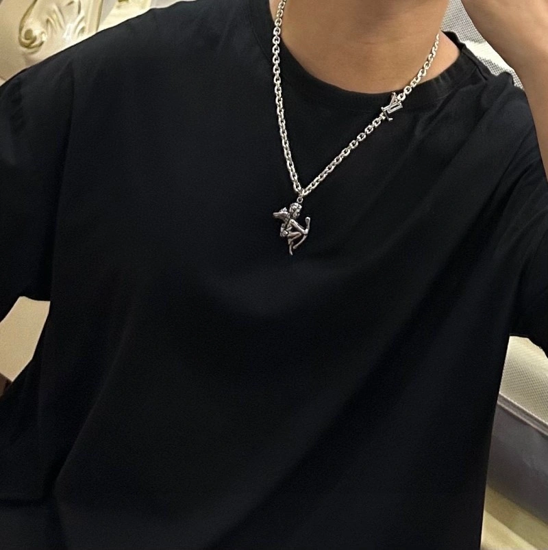 Louis Vuitton Necklaces Minimalist 247848