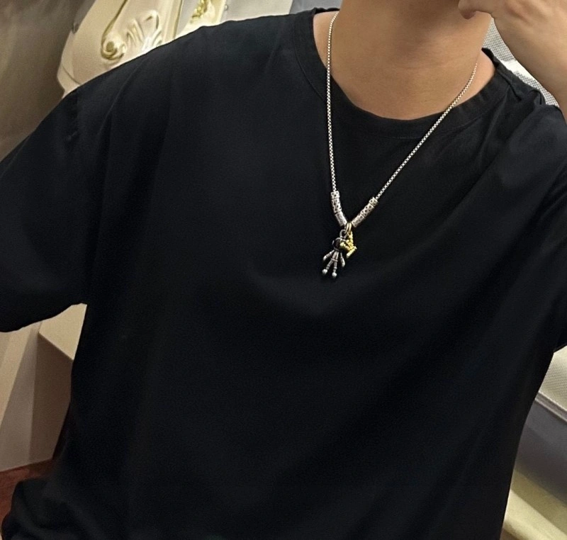 Louis Vuitton Necklaces Versatile 247858