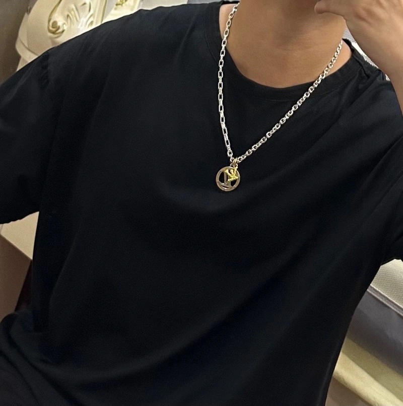 Louis Vuitton Necklaces Premium 247841