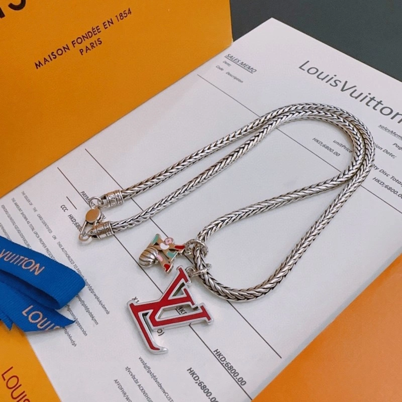 SmartChoice Louis Vuitton Necklaces 247838