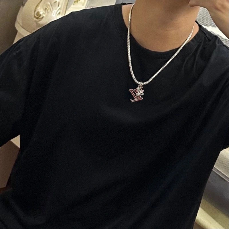 SmartChoice Louis Vuitton Necklaces 247838