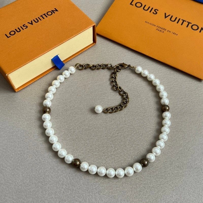 WellDesigned Louis Vuitton Necklaces 247835