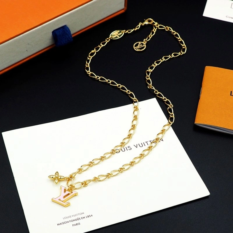 Refined Louis Vuitton Necklaces 247834