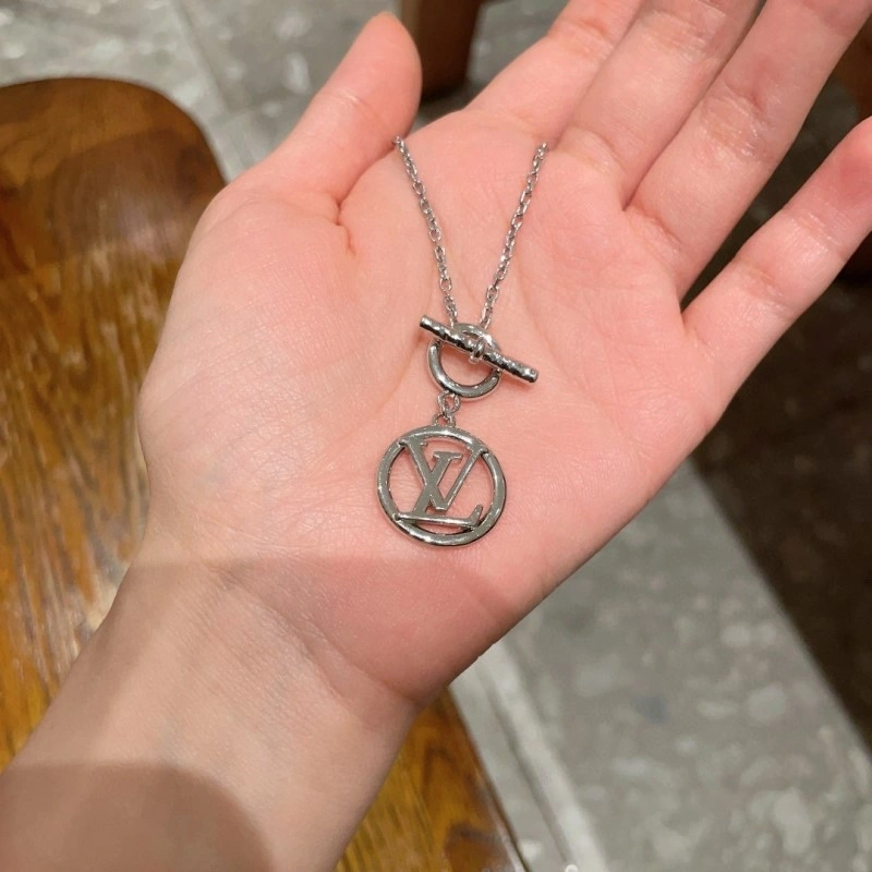Louis Vuitton Necklaces Sustainable 247832