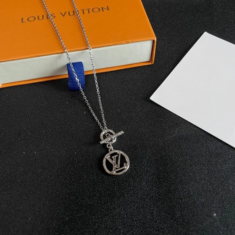 Louis Vuitton Necklaces Sustainable 247832