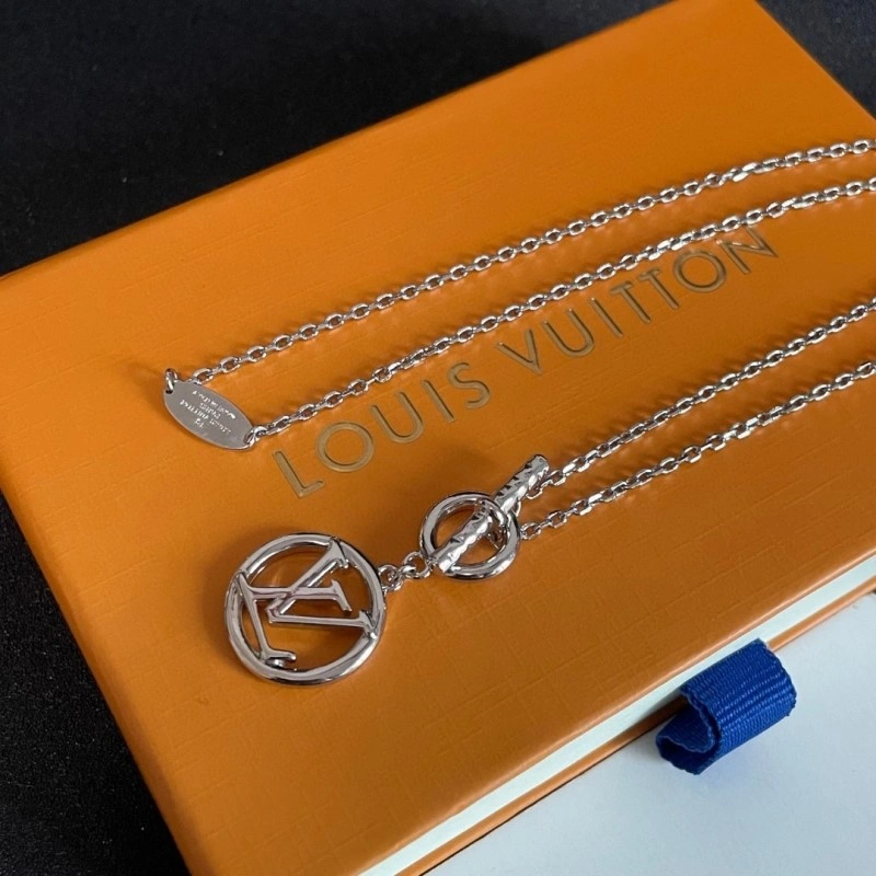 Louis Vuitton Necklaces Sustainable 247832