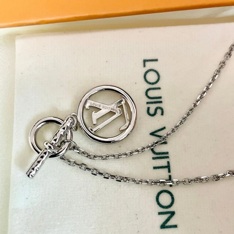 Louis Vuitton Necklaces Sustainable 247832