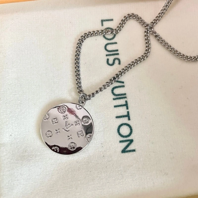 Louis Vuitton Necklaces Sustainable 247830