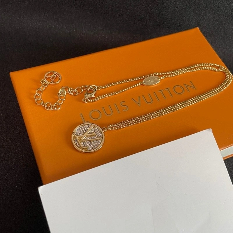 WaterResistant Louis Vuitton Necklaces 247831