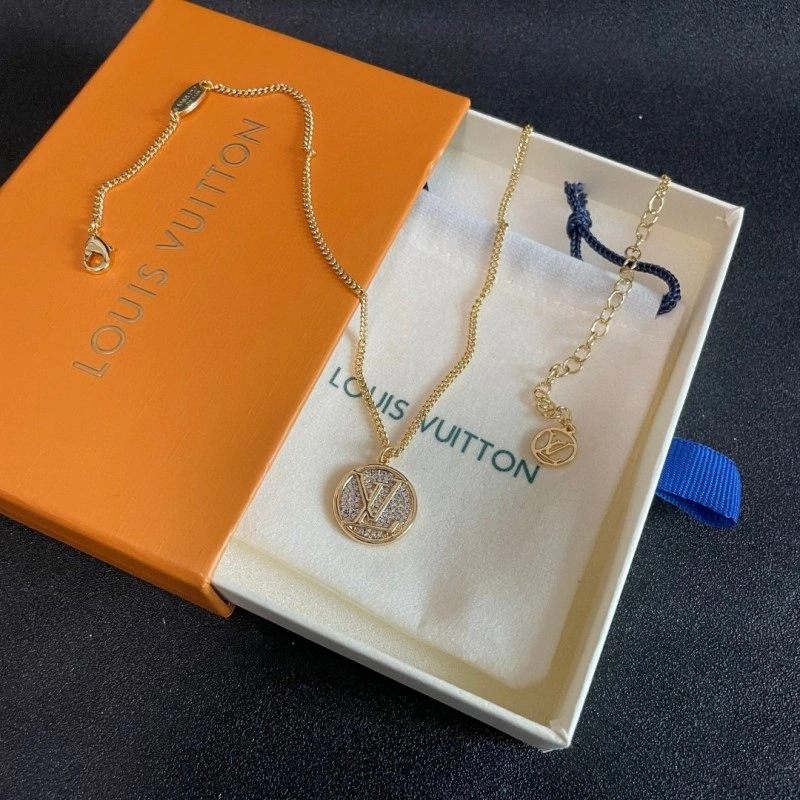 WaterResistant Louis Vuitton Necklaces 247831