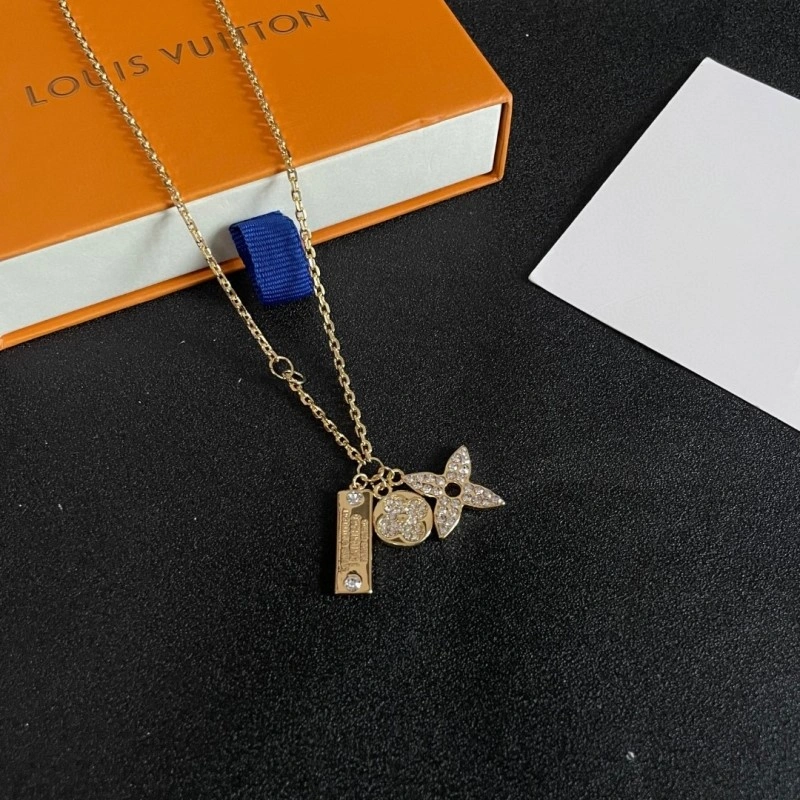 Louis Vuitton Necklaces Seasonal 247817