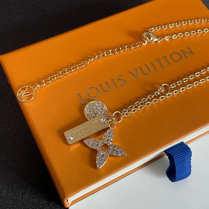 Louis Vuitton Necklaces Seasonal 247817