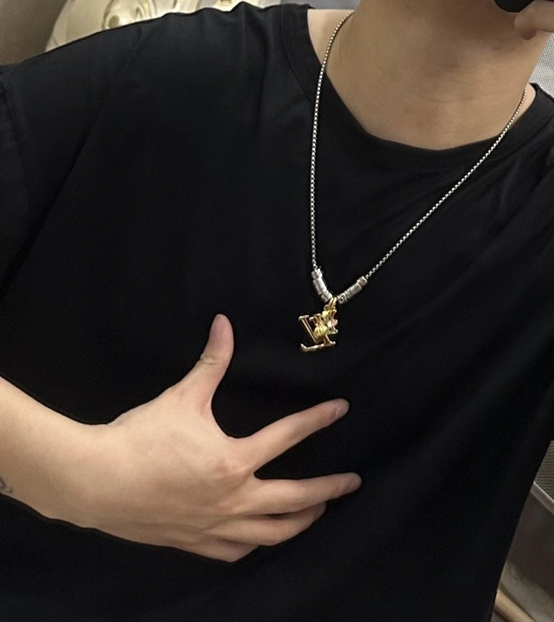 Durable Louis Vuitton Necklaces 247822
