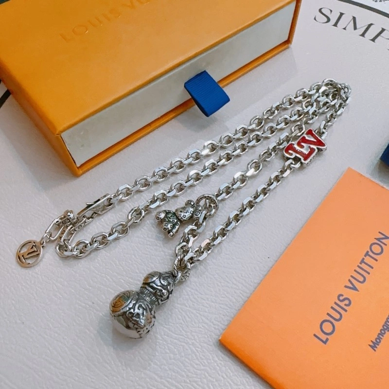 Louis Vuitton Necklaces Versatile 247829