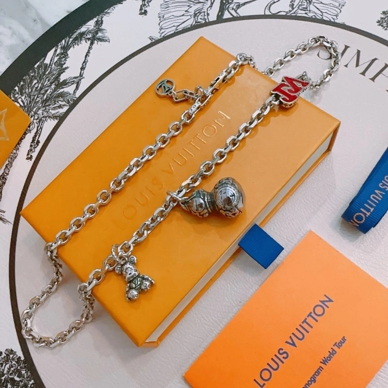 Louis Vuitton Necklaces Versatile 247829