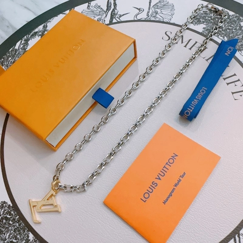 Unisex Louis Vuitton Necklaces 247819