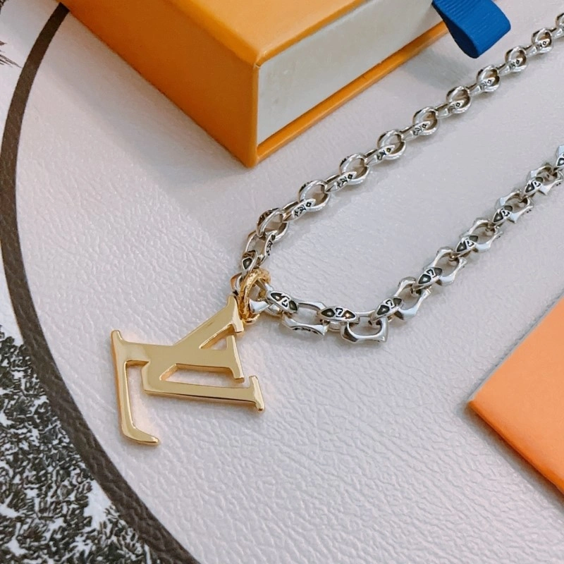 Unisex Louis Vuitton Necklaces 247819