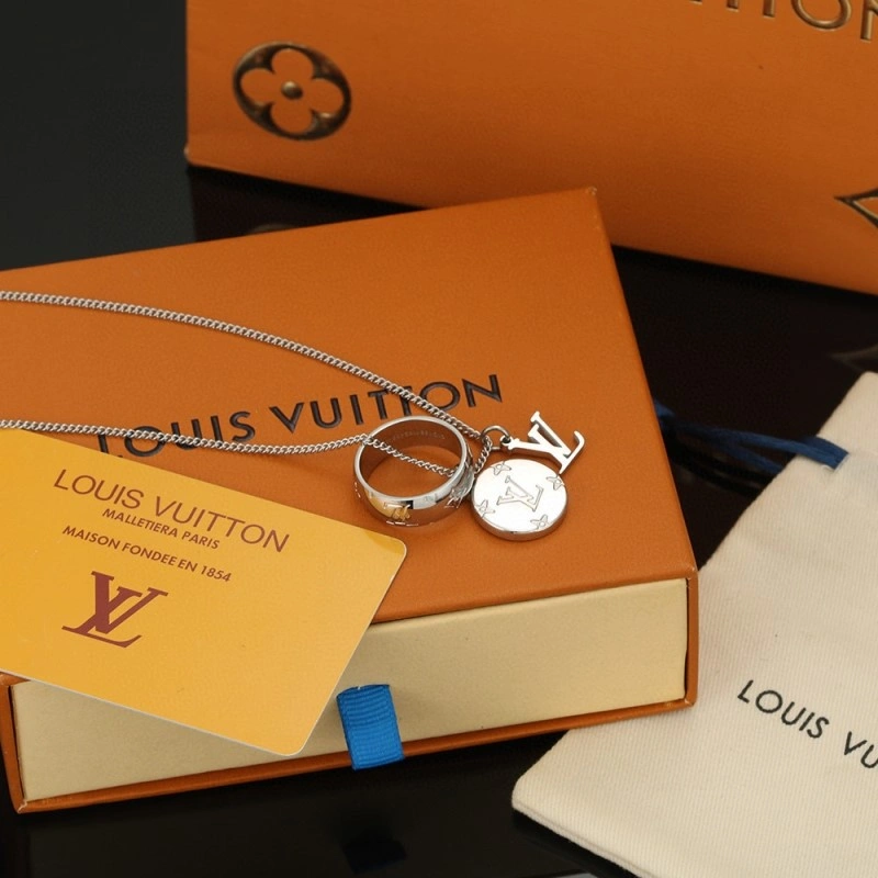 Upgraded Louis Vuitton Necklaces 247818
