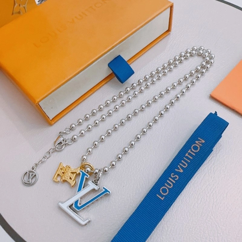 TravelReady Louis Vuitton Necklaces 247814