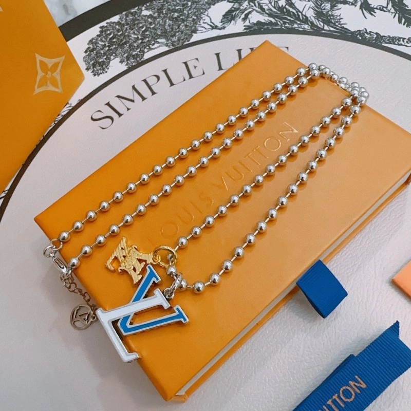 TravelReady Louis Vuitton Necklaces 247814