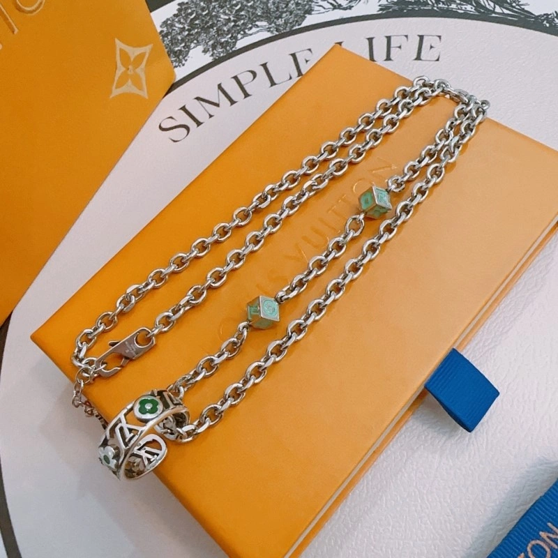 Louis Vuitton Necklaces Resilient 247809