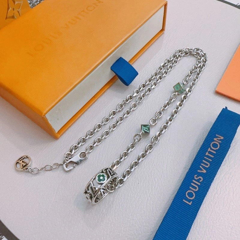 Louis Vuitton Necklaces Resilient 247809