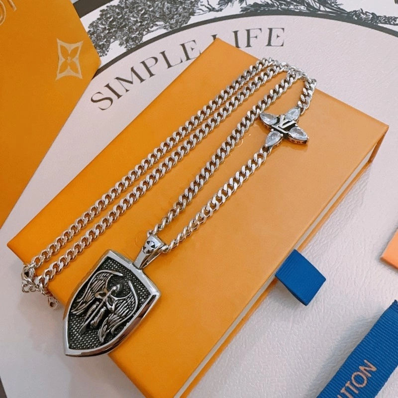 Louis Vuitton Necklaces Breathable 247808