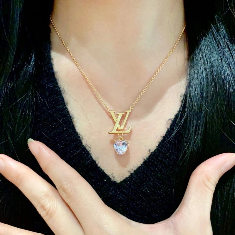 Louis Vuitton Necklaces FastDry 247828