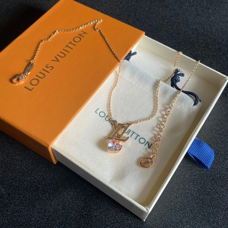 Louis Vuitton Necklaces FastDry 247828