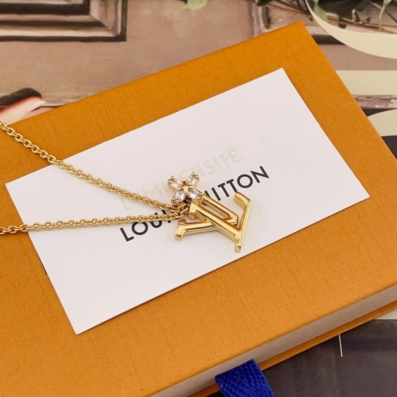 Louis Vuitton Necklaces Seasonal 247824