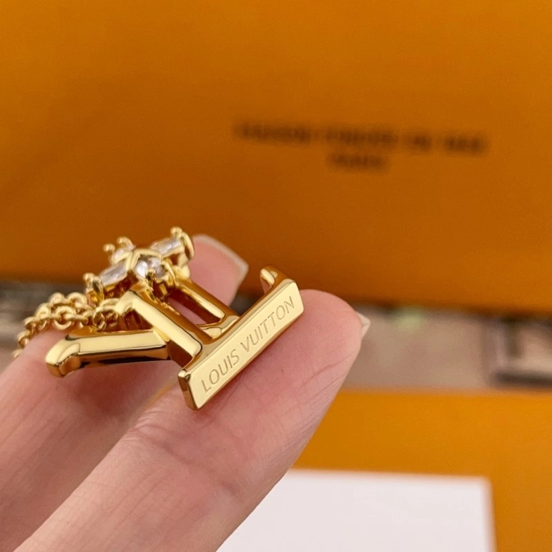Louis Vuitton Necklaces Seasonal 247824