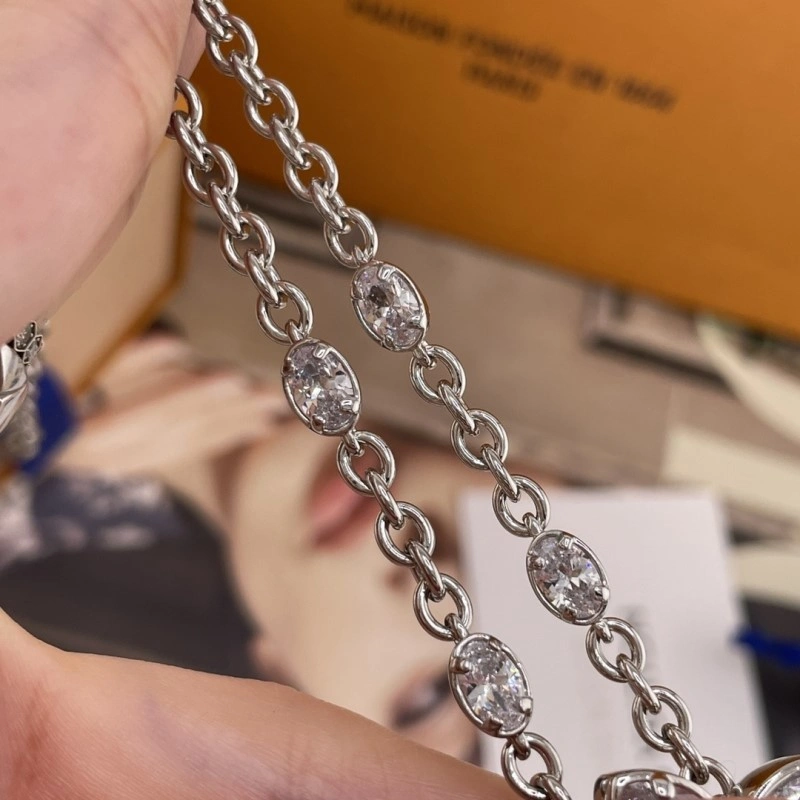 Versatile Louis Vuitton Necklaces 247820