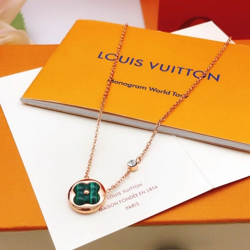 Louis Vuitton Necklaces Attractive 247805