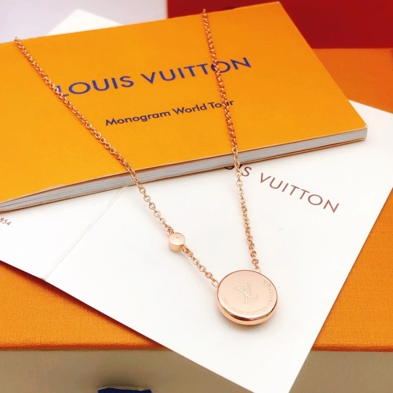 Louis Vuitton Necklaces Attractive 247805