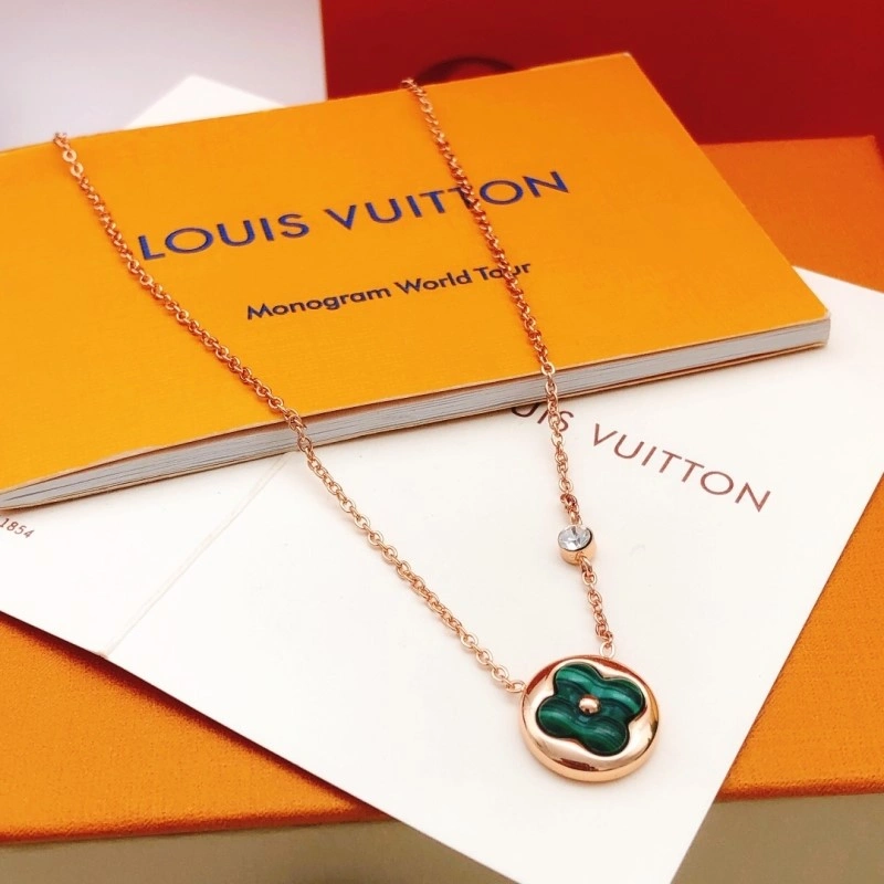 Louis Vuitton Necklaces Attractive 247805