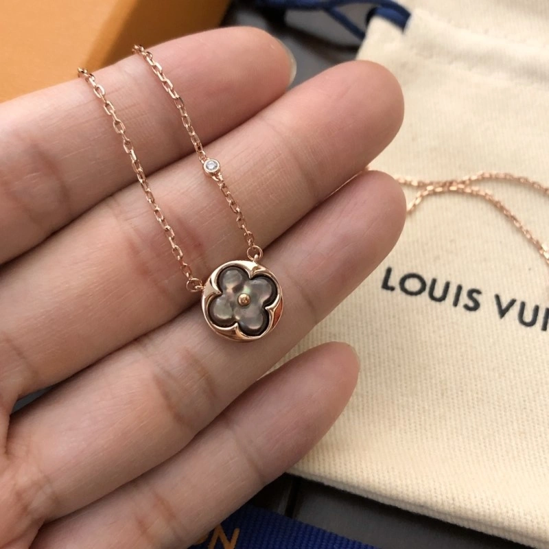 Louis Vuitton Necklaces MultiPurpose 247807