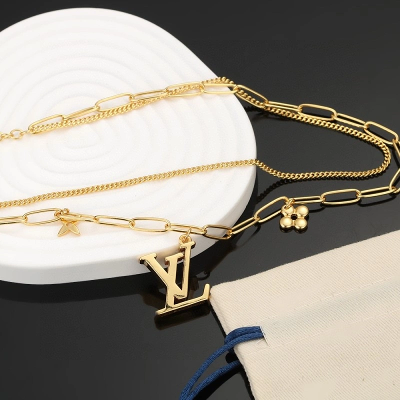 Louis Vuitton Necklaces Attractive 247798