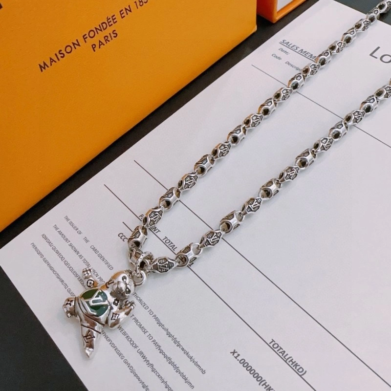 Packable Louis Vuitton Necklaces 247794