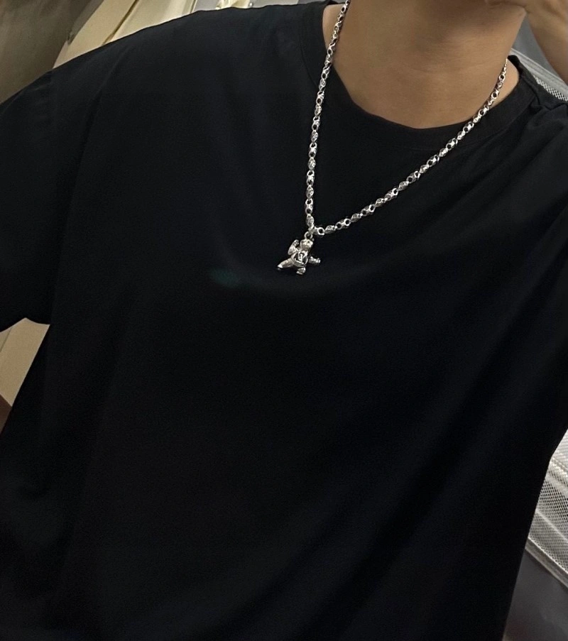 Packable Louis Vuitton Necklaces 247794