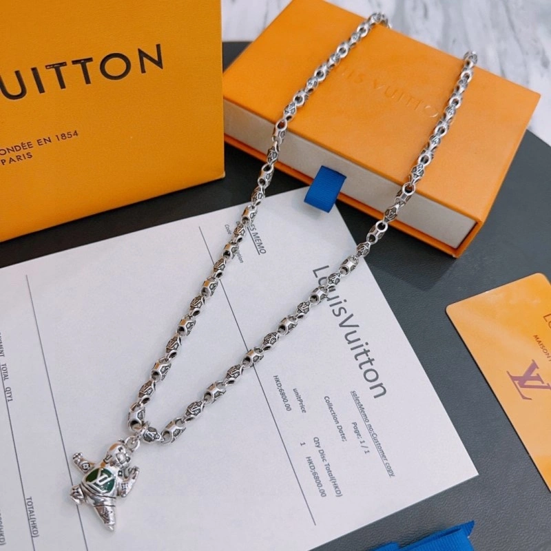 Packable Louis Vuitton Necklaces 247794