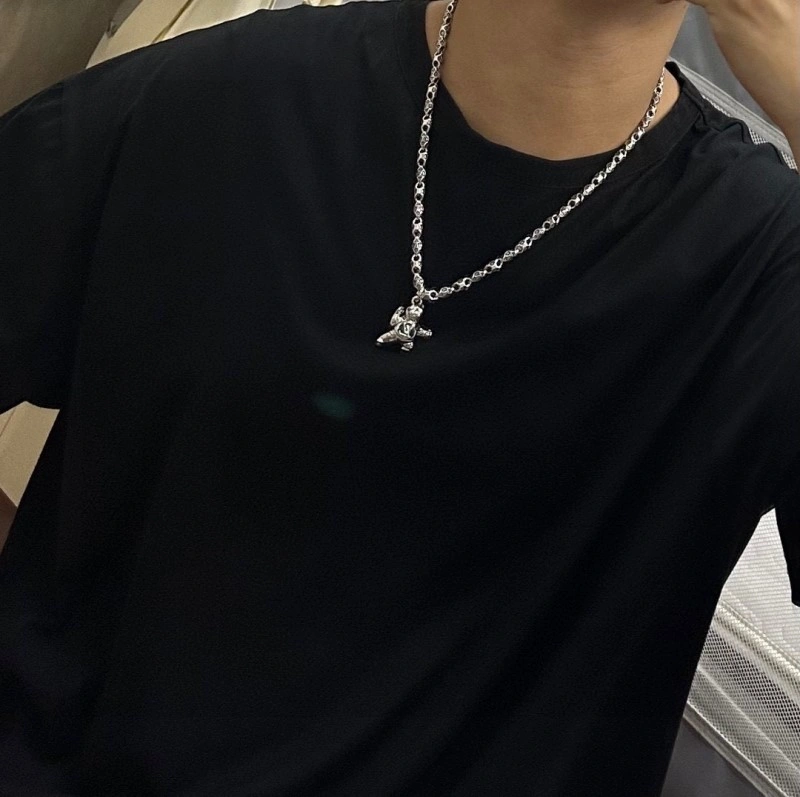 Packable Louis Vuitton Necklaces 247794