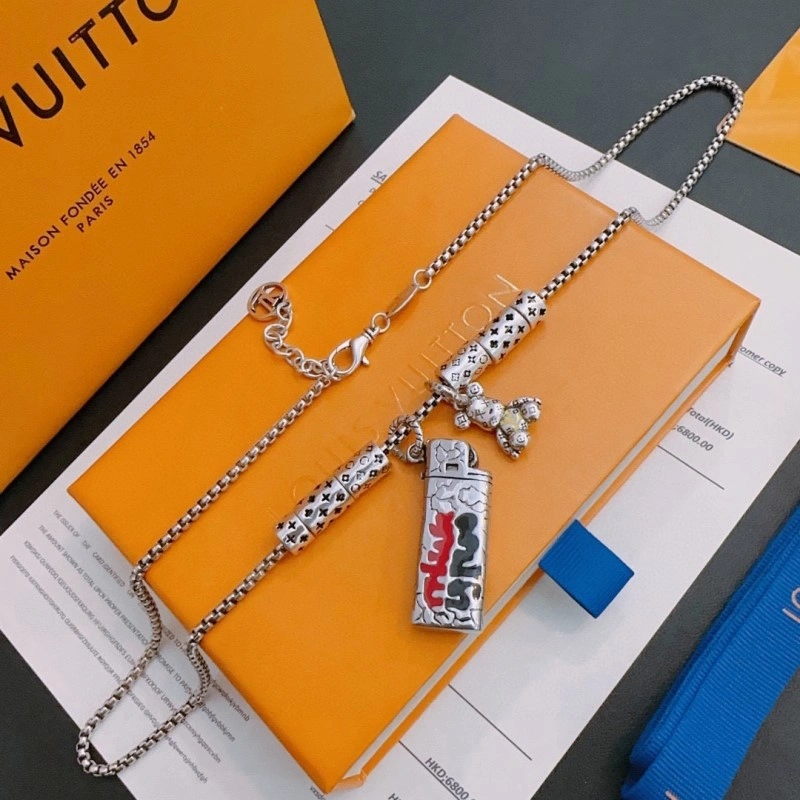 Compact Louis Vuitton Necklaces 247795