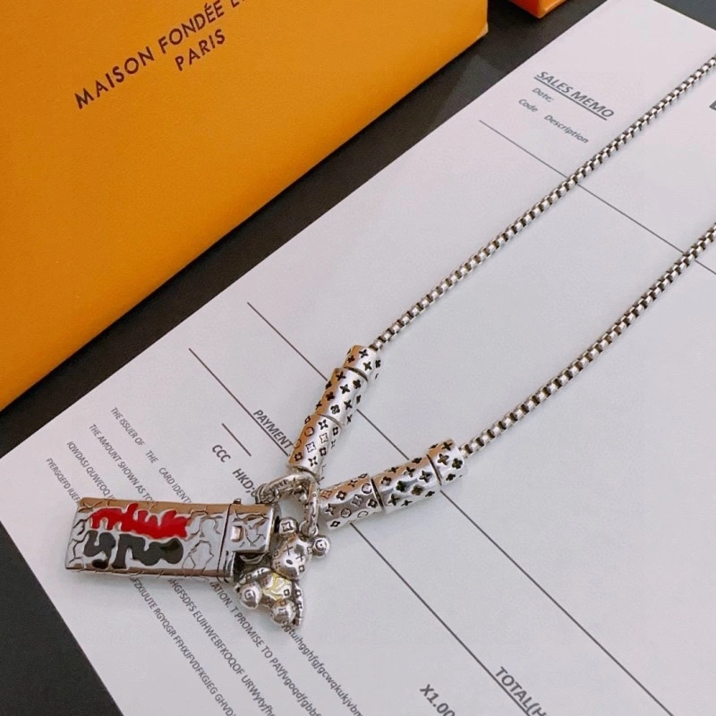 Compact Louis Vuitton Necklaces 247795