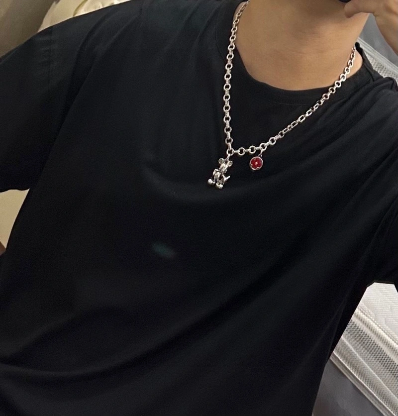 Louis Vuitton Necklaces Supportive 247792