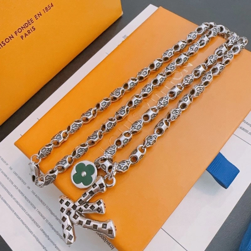 ModernLook Louis Vuitton Necklaces 247791