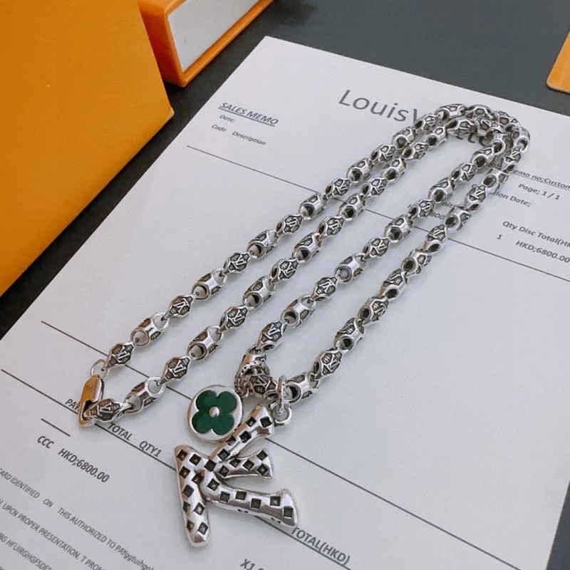 ModernLook Louis Vuitton Necklaces 247791