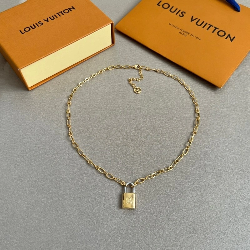 WrinkleFree Louis Vuitton Necklaces 247790