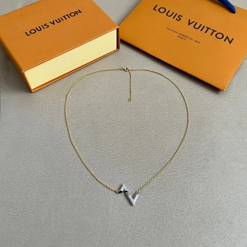 Louis Vuitton Necklaces Seasonal 247788