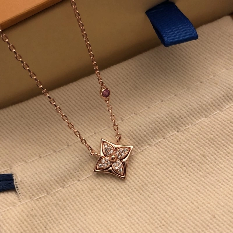 Louis Vuitton Necklaces Modern 247774
