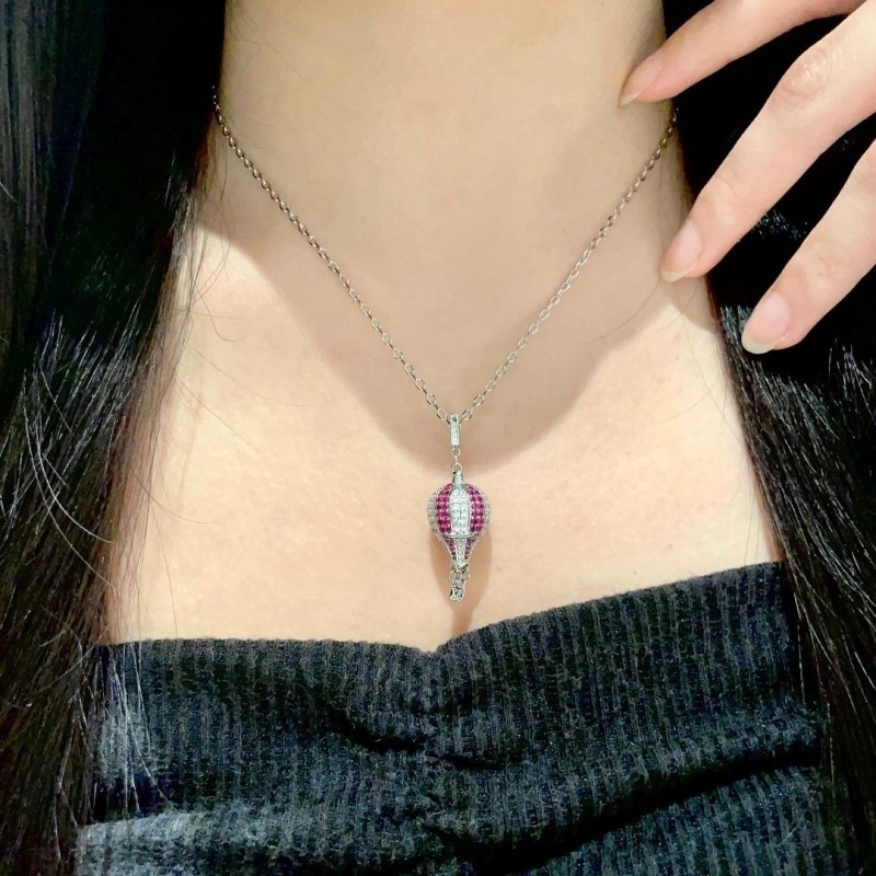 Louis Vuitton Necklaces Resilient 247782